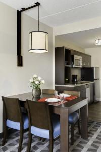 TownePlace Suites by Marriott Charleston Mt. Pleasant - 23