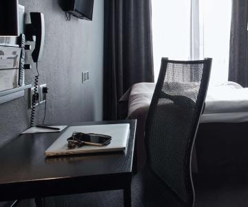 Scandic Front - 18