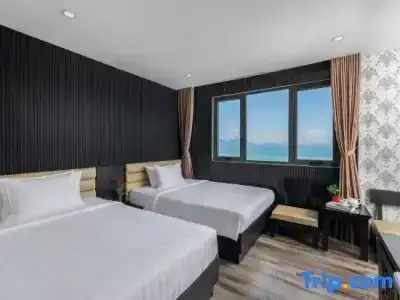 Vy Thuyen - 74