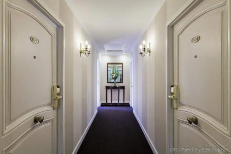 Claridge - 15