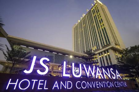 JS Luwansa & Convention Center - 36