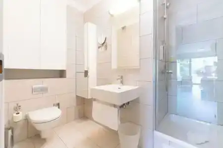The Residence - 175