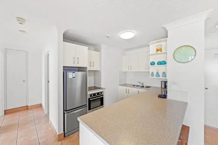 Burleigh Beach Tower - 73