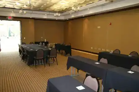 Holiday Inn North, An Ihg - 16