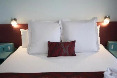SureStay by Best Western The Clarence on Melville - 50