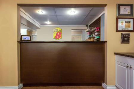 Super 8 by Wyndham - 7