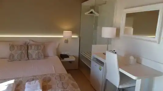 Athos Guest House Pansion - 8