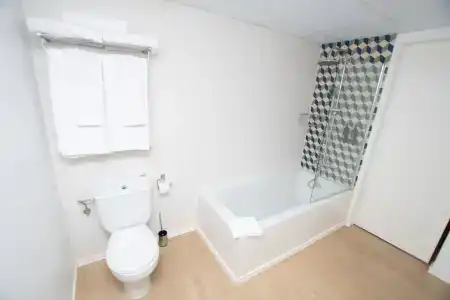 30 Degrees - Pineda Splash - 13