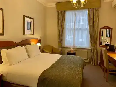 The Windermere, London - 111