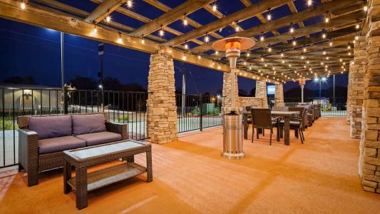 Best Western Plus Airport Inn & Suites - 30