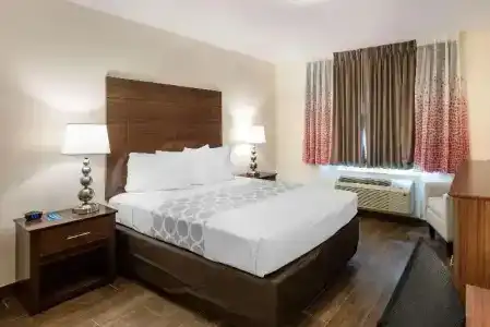 Rodeway Inn Hollywood - 44
