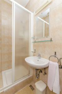 and Rooms Iva - 35