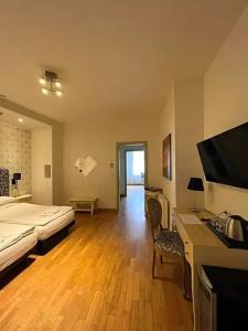 Dolce Vita Suites Boutique - 68