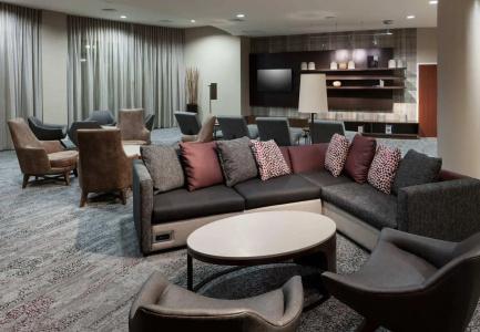 Courtyard by Marriott Miami at Dolphin Mall - 1