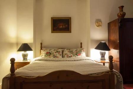 Dawson Place, Juliette's - 25