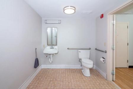 Red Roof Inn Plus+ Miami Airport - 63