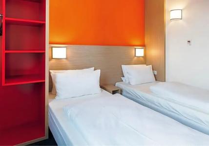 b&b Frankfurt-Airport - 32