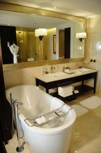 Jw Marriott Bengaluru - 105