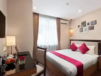 Golden Moon Suite - 80