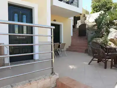Ela Mesa - 94