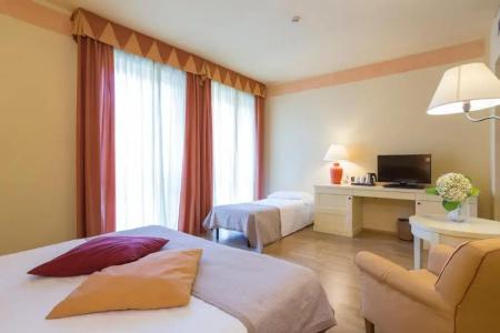 Mercure Tirrenia Green Park - 30