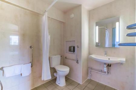 b&b hôTel Marseille La Valentine - 8