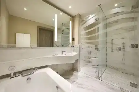 DoubleTree by Hilton Old Town - 10