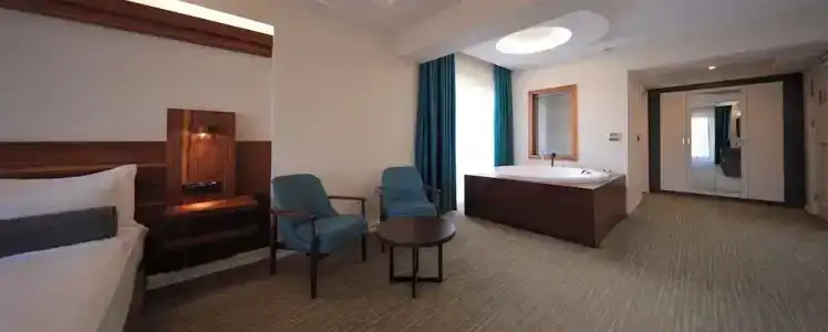 Karpalas City & Spa - 131