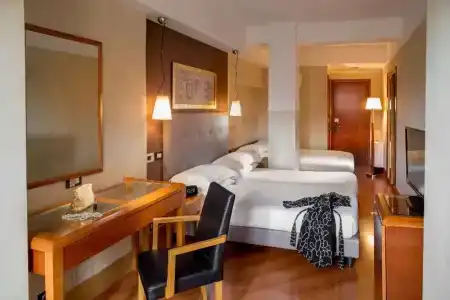 Best Western Plus Spring House - 39