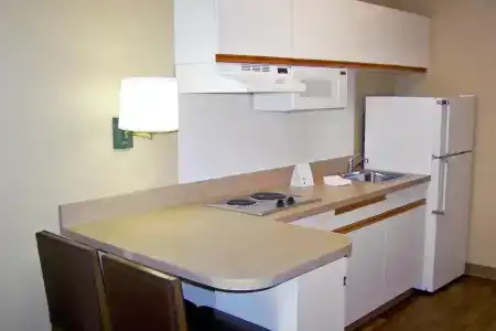 Extended Stay America Suites - Kansas City - - Nall Ave - 59