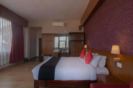 Seven Lakes Resort - 5