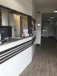 Adina Place Apartments - 11