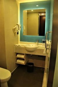 Holiday Inn Express Shanghai Putuo, An Ihg - 49
