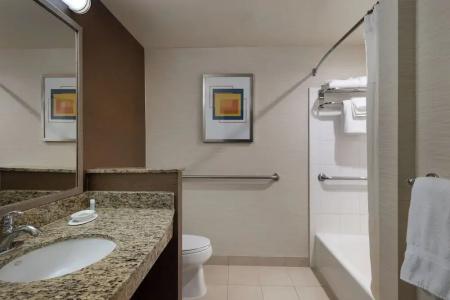 Fairfield Inn Cal Expo - 32