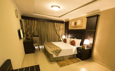 Ivory Grand - 38