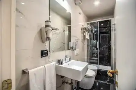 Relais Fontana Di Trevi - 112
