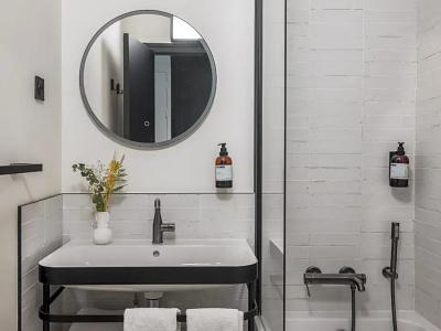 Maisons du Monde Hôtel & Suites - La Rochelle Vieux Port - 78