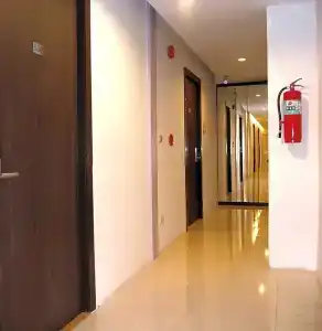 Nantra Silom - 37
