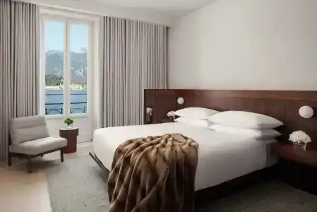 Britannia Excelsior - 60