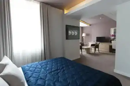 New City & Restaurant Niš - 3