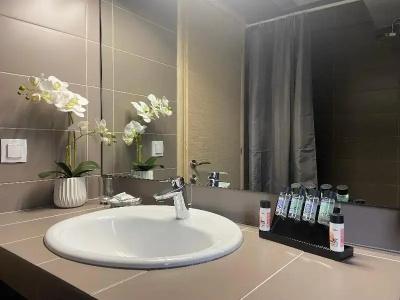 Connect Suites - 16