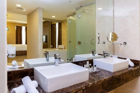 Four Points by Sheraton Production City - 16