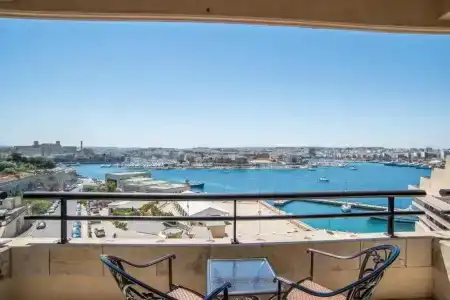 Grand Excelsior - 56