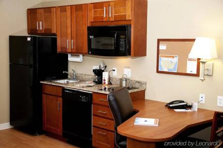 Candlewood Suites, an IHG - 27
