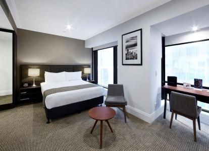 Stamford Plaza - 50