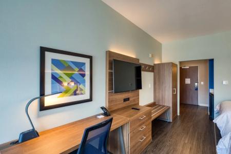 Holiday Inn Express & Suites - Charlotte - South End, An Ihg - 77