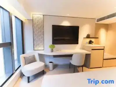 The Bauhinia - Central - 64