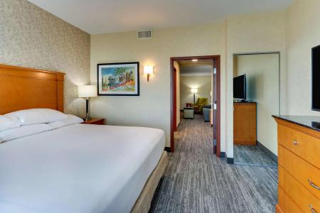 Drury Inn & Suites Orlando near Universal Orlando Resort - 87