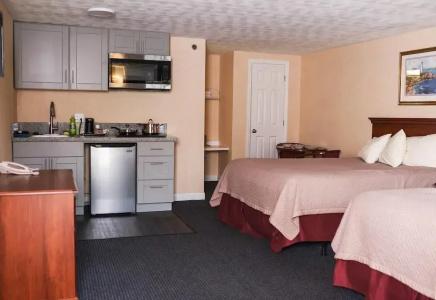 Ogunquit and Suites - 21