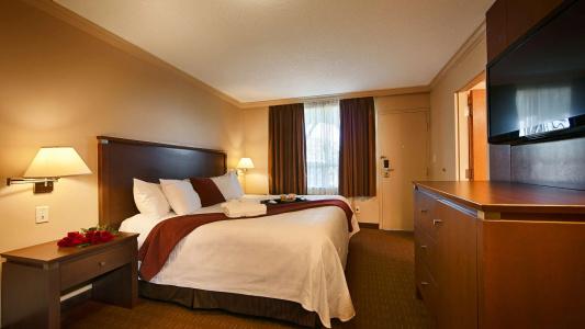 Best Western Plus Guildwood Inn - 47